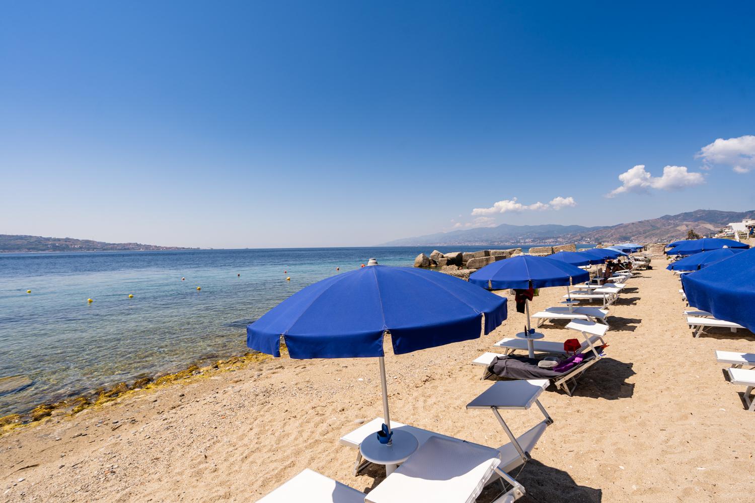 Capo Peloro Hotel (Adults Only) Torre Faro Bagian luar foto