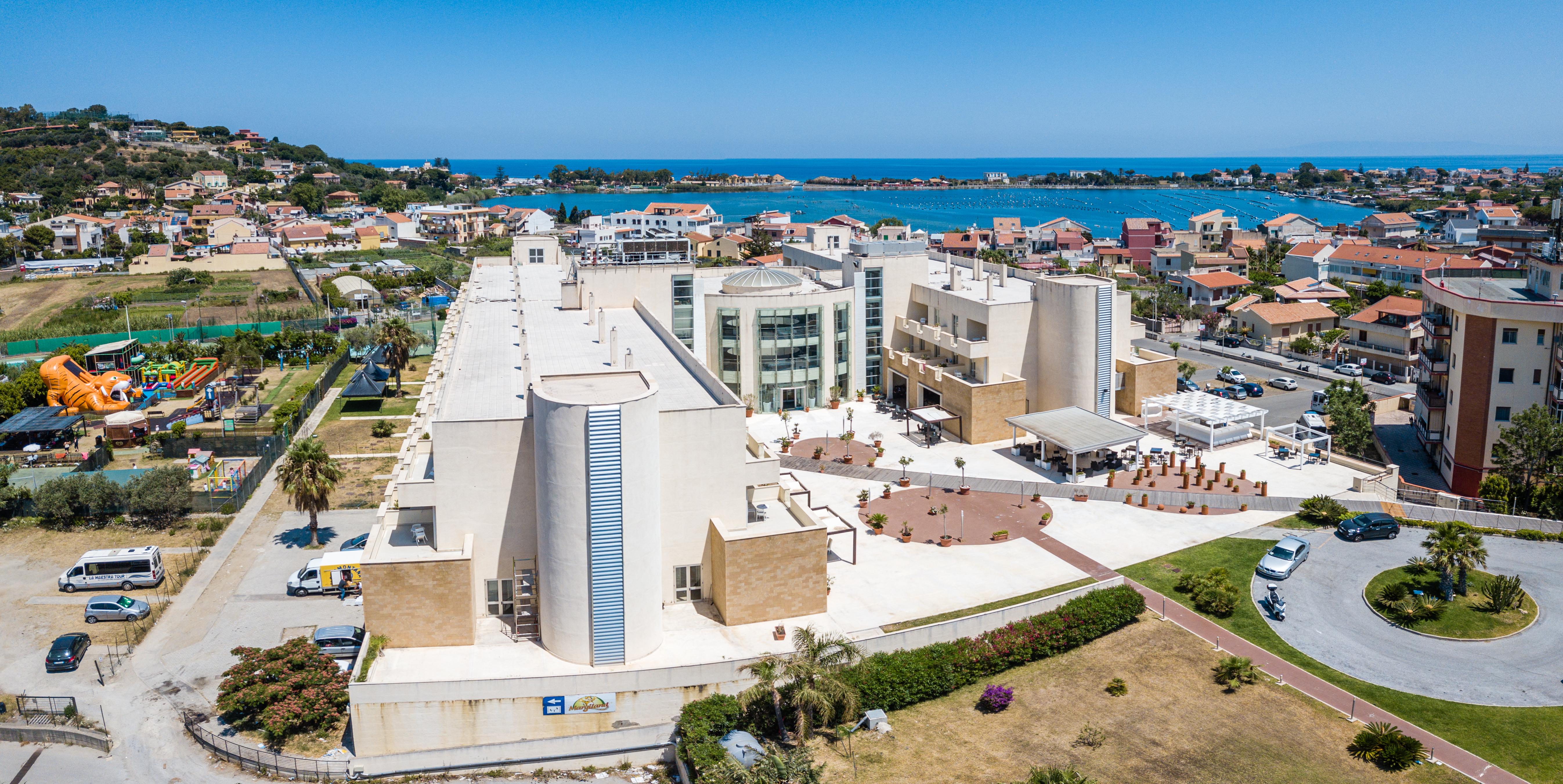 Capo Peloro Hotel (Adults Only) Torre Faro Bagian luar foto